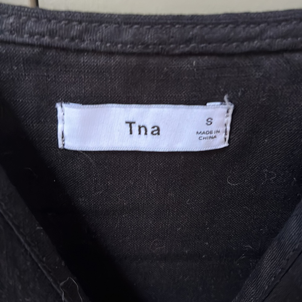 Black Aritzia dress - Picture 4 of 5